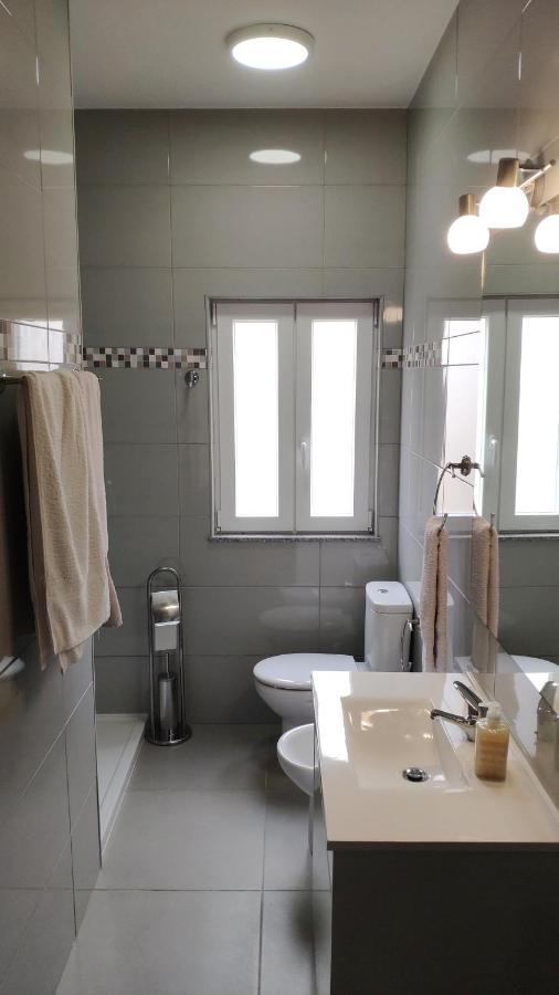 Portela House - T3 Residential Home 50 Meters From The Beach วีลาปรายา เด อันโกรา ภายนอก รูปภาพ