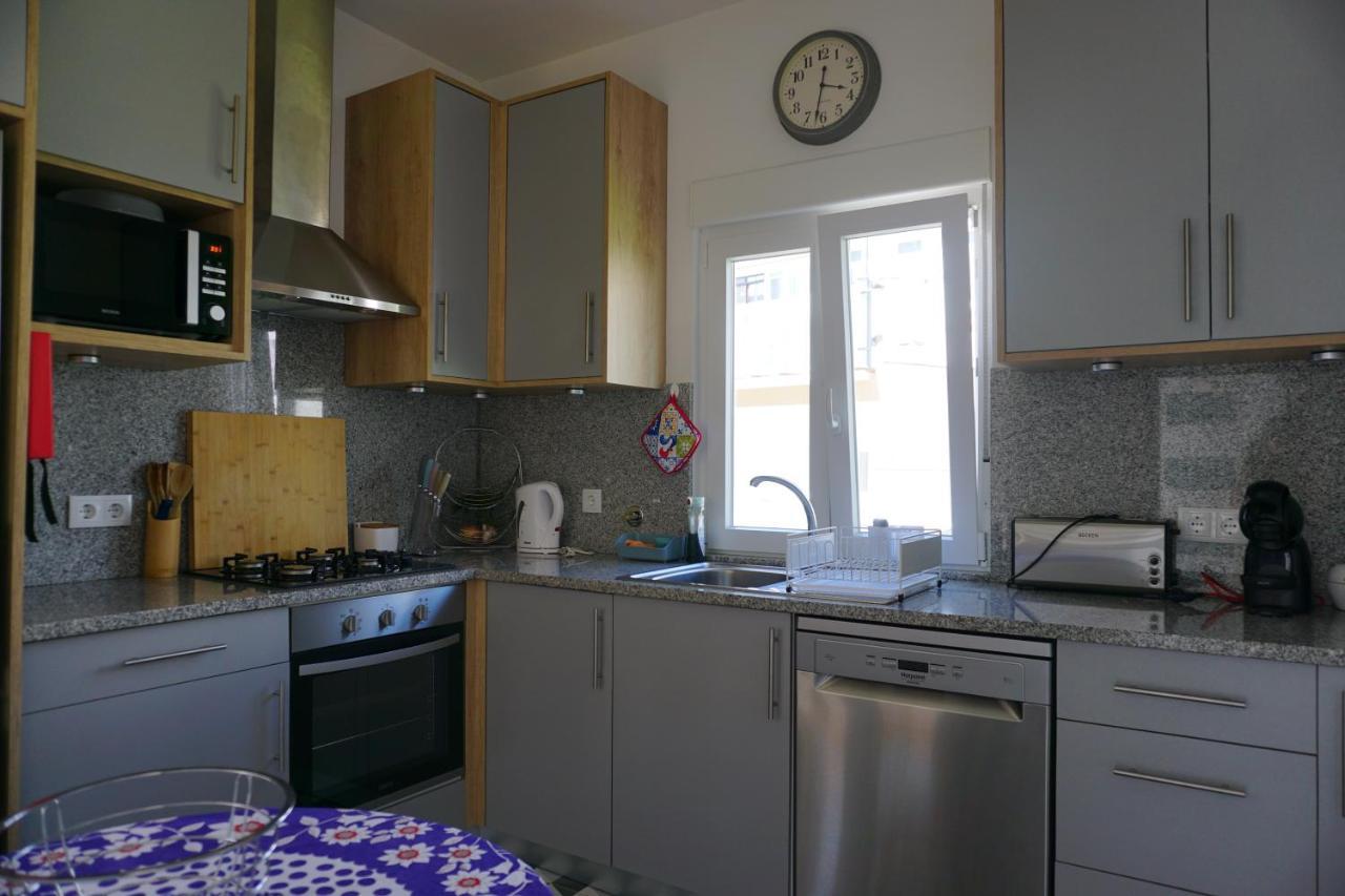 Portela House - T3 Residential Home 50 Meters From The Beach วีลาปรายา เด อันโกรา ภายนอก รูปภาพ