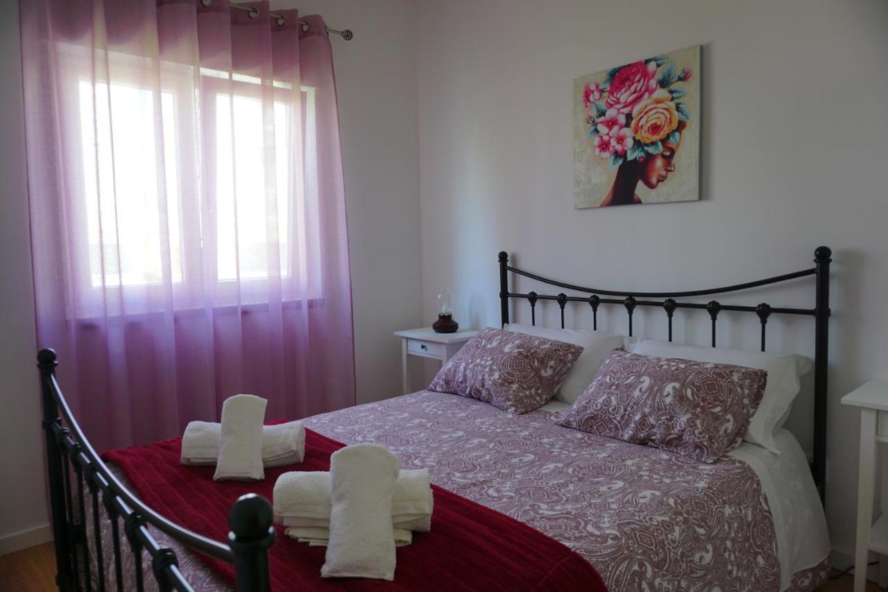 Portela House - T3 Residential Home 50 Meters From The Beach วีลาปรายา เด อันโกรา ภายนอก รูปภาพ